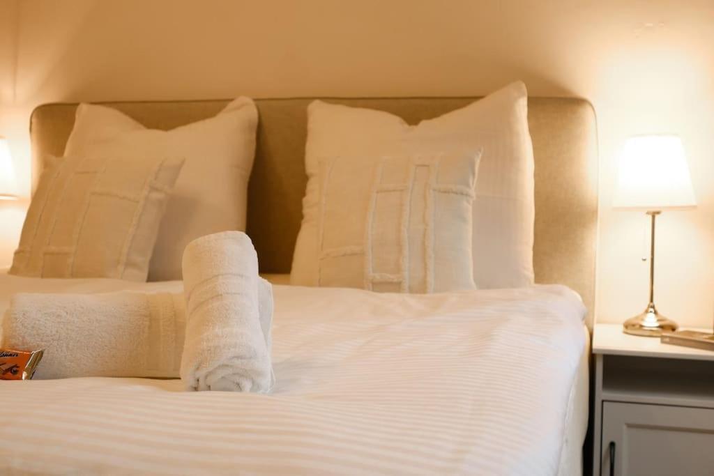 Charming, Modern & Spacious Apartment เวียนนา ภายนอก รูปภาพ