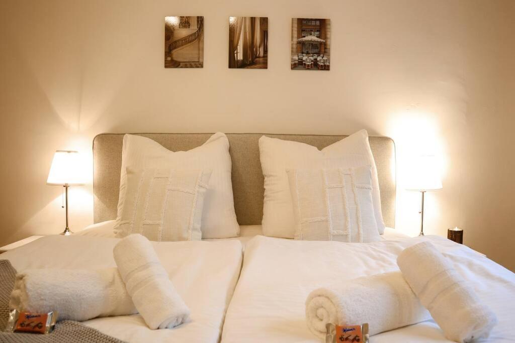 Charming, Modern & Spacious Apartment เวียนนา ภายนอก รูปภาพ