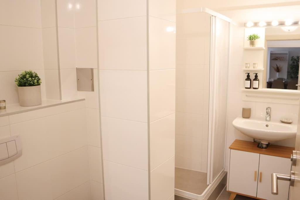 Charming, Modern & Spacious Apartment เวียนนา ภายนอก รูปภาพ