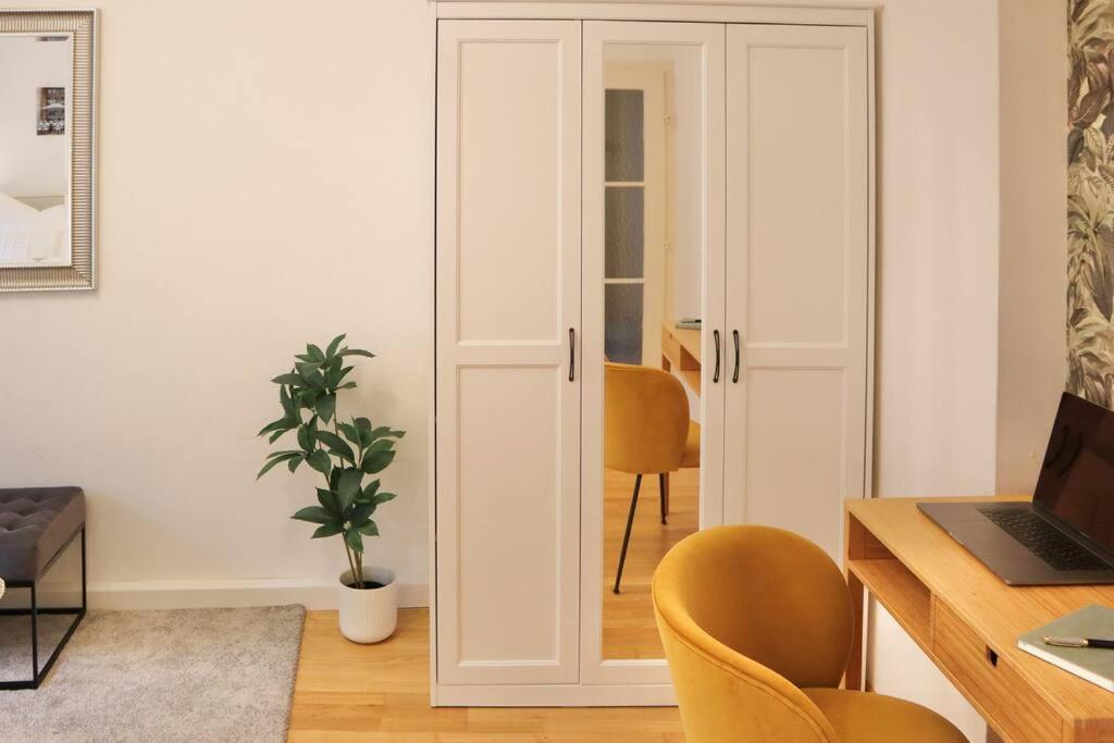 Charming, Modern & Spacious Apartment เวียนนา ภายนอก รูปภาพ