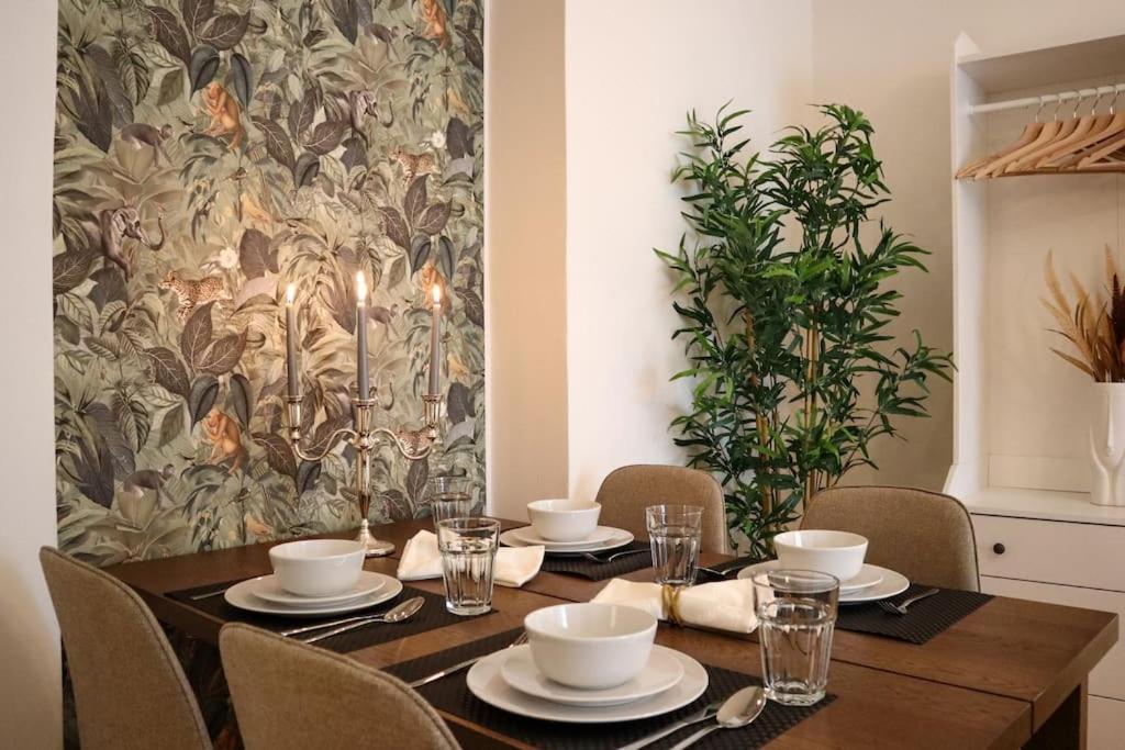 Charming, Modern & Spacious Apartment เวียนนา ภายนอก รูปภาพ